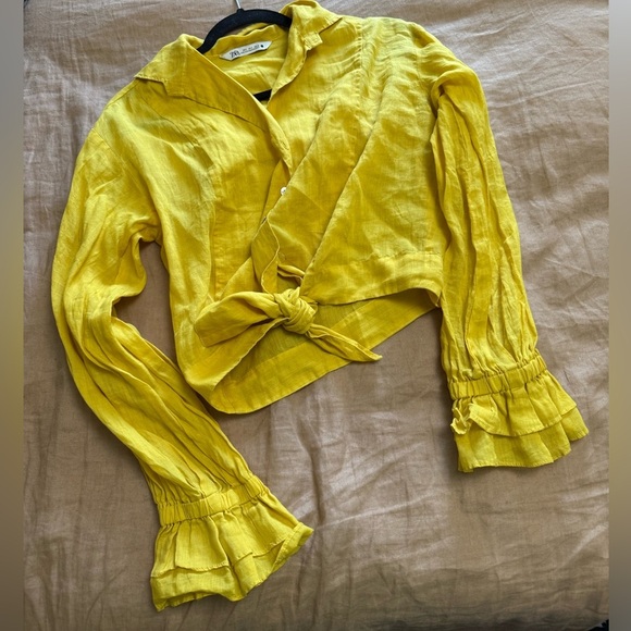 Zara Yellow 100% Ramie Tie Waist Cropped Blouse with ruffled long sleeve - Picture 5 of 12